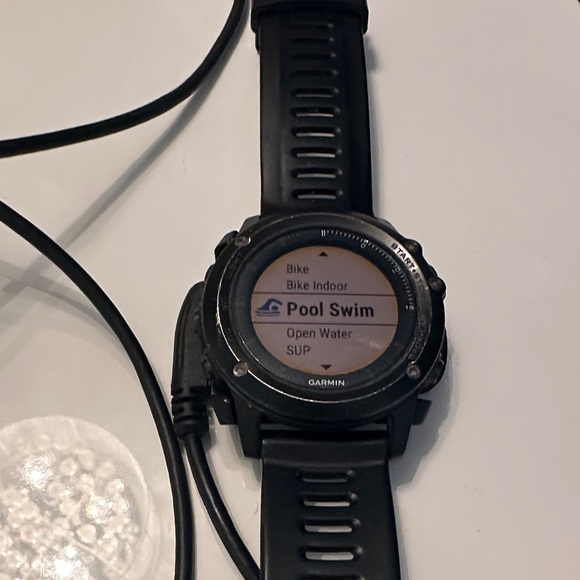 Garmin Finix 2 - Picture 1 of 3